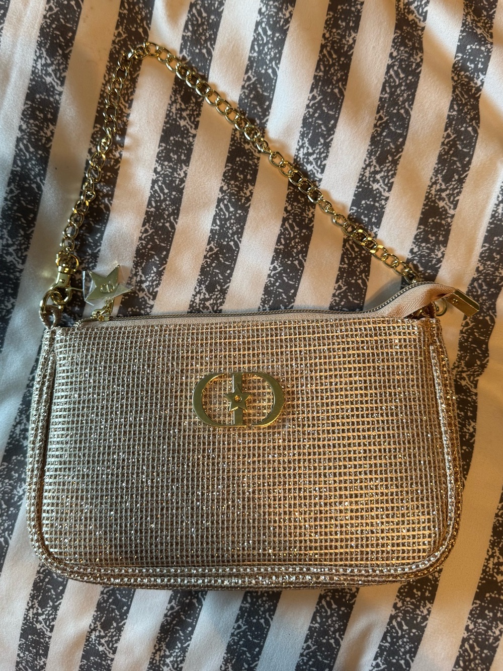 Gold Chain-Handle Women's Wristlet Clutch - Gold